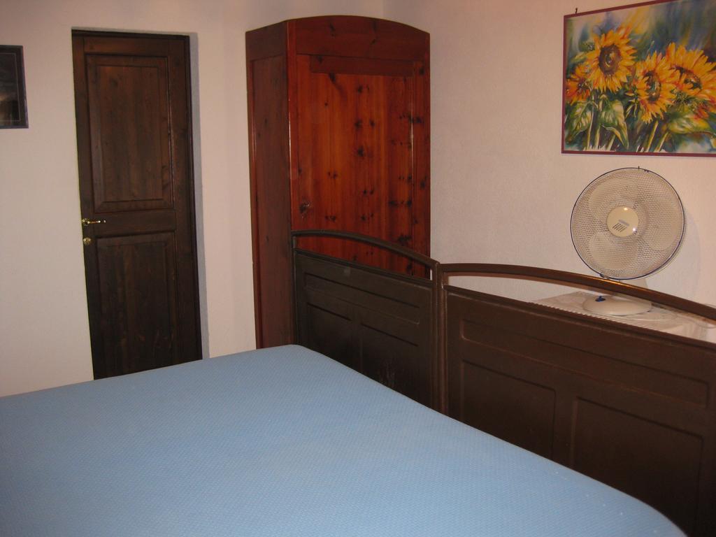 Agriturismo Bronzivalle Riotorto Habitación foto